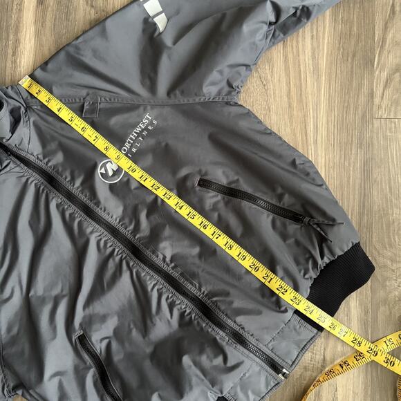 Northwest Airlines Jacket Men's Size M Gray Reflective Ground Crew Mechanics - Picture 6 of 6